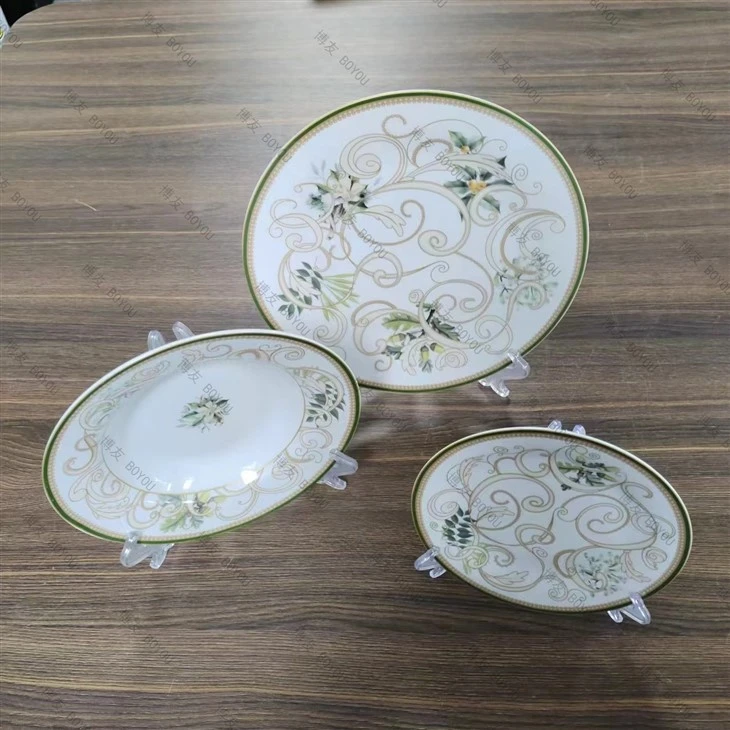 Ceramic Plate Set With Flowers And Color Line